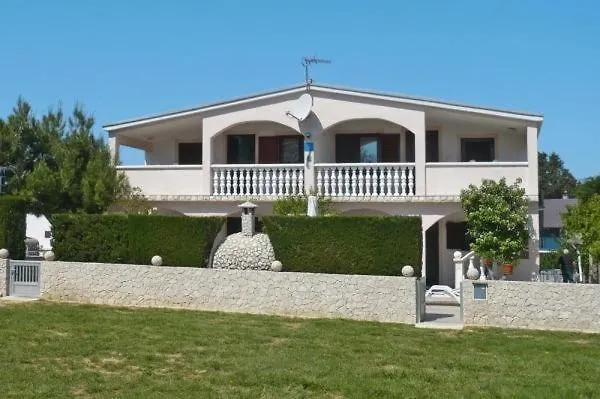 In With Sea View, Terrace, Air Conditioning, Wifi 4593-2 Apartman Vir